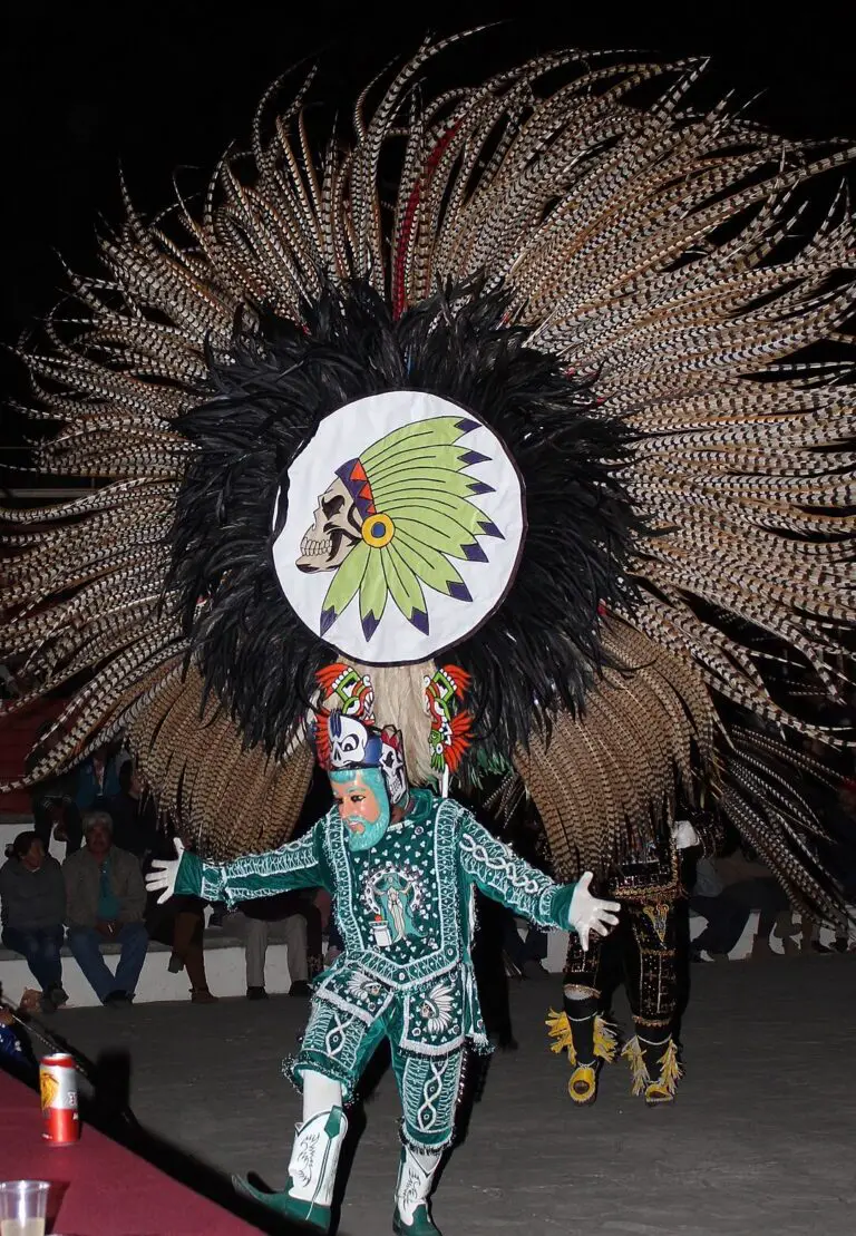 c-mo-se-llama-la-canci-n-del-baile-de-merlina-en-netflix-sonica